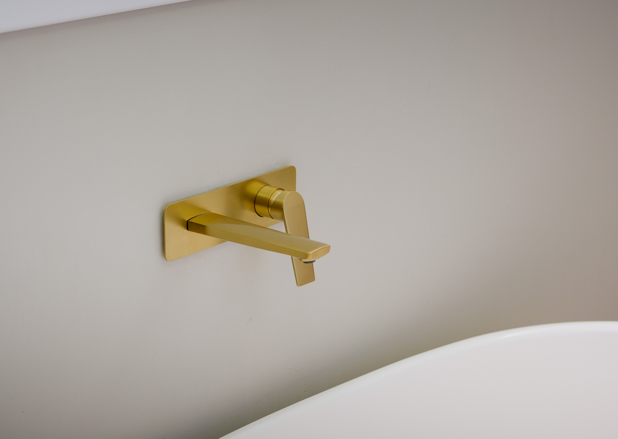 Designer bathroom collaboration between Shelley Scribante and Meissen.