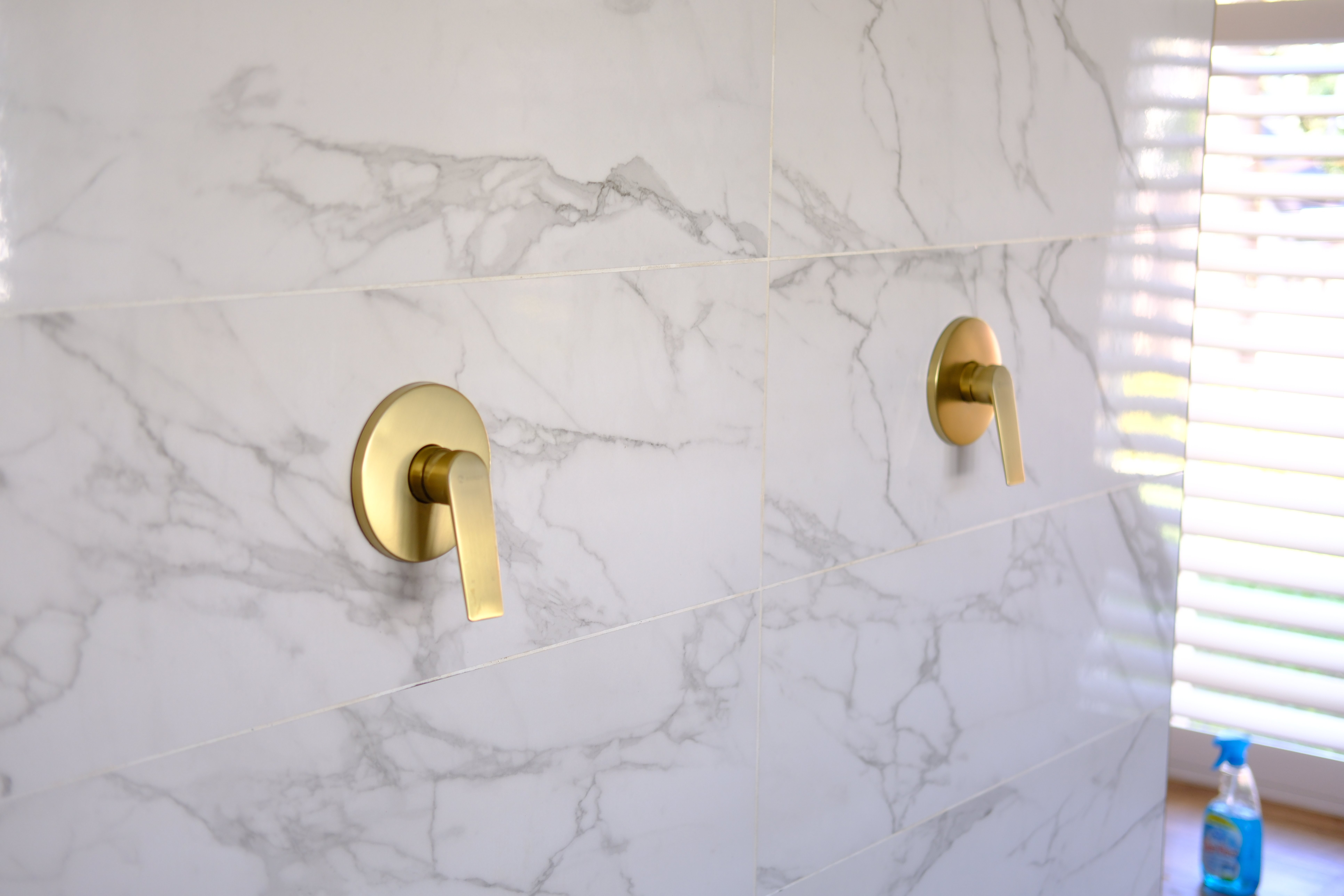 luxury meissen concealed bath shower mixers.JPG