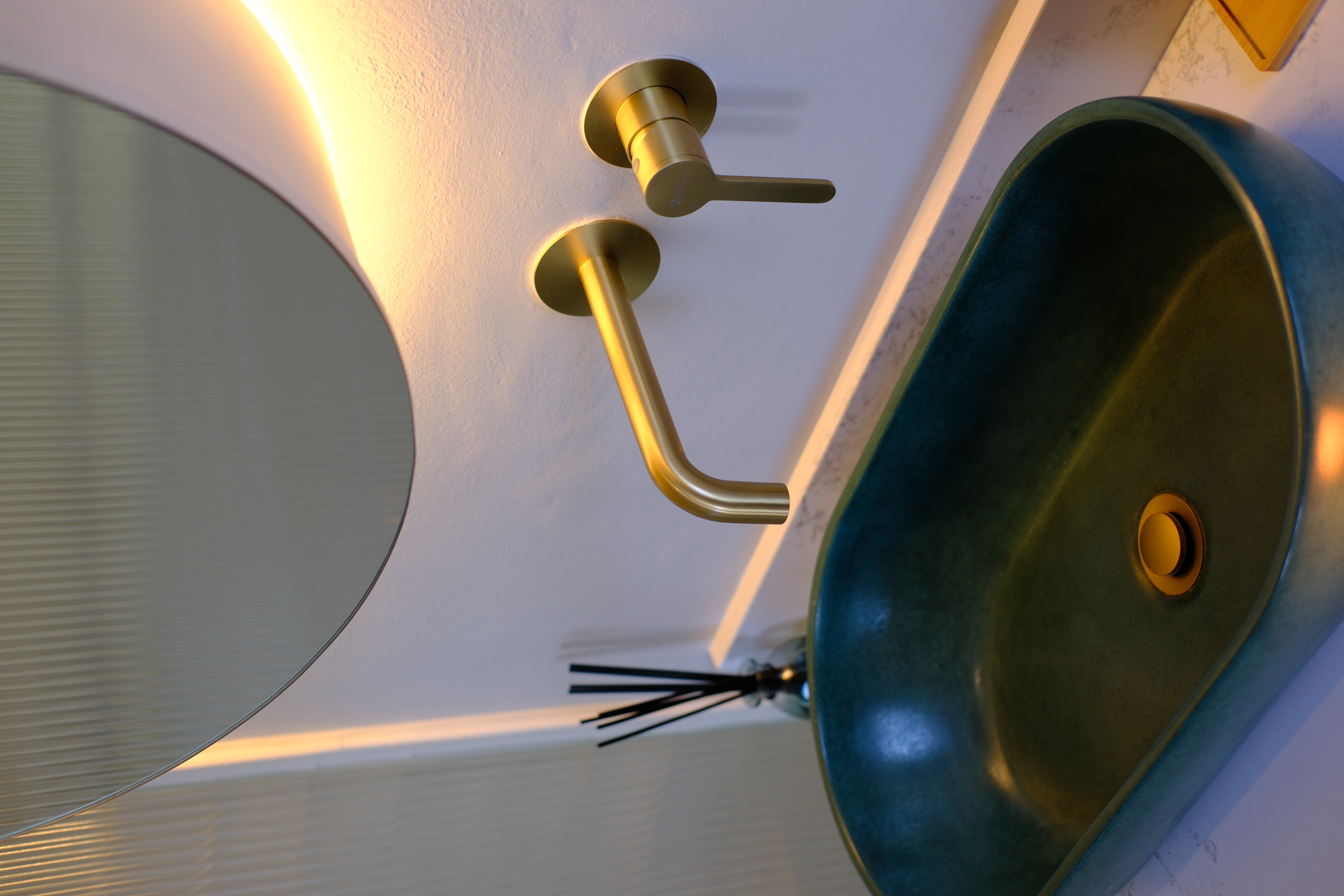 luxury attivo wall mounted basin mixer.JPG